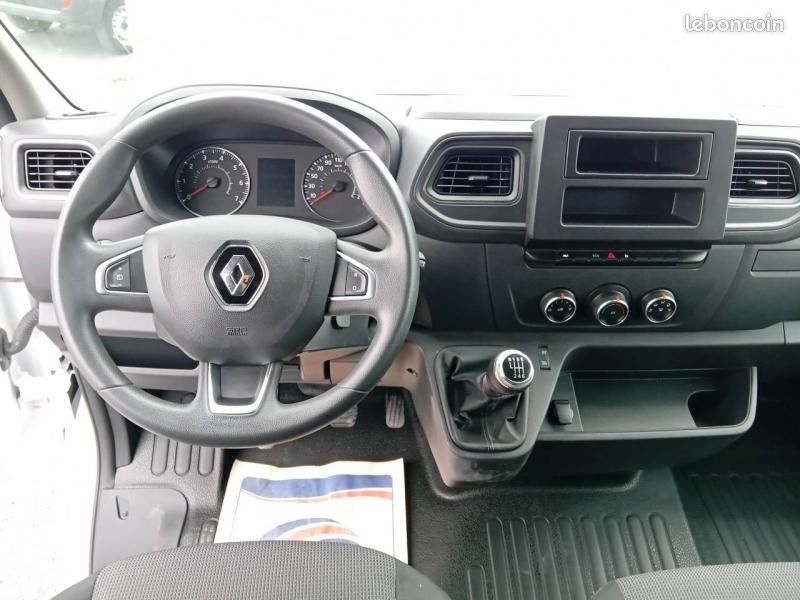 Renault Master Fg 17 500 HT L2H2 2.3 Blue dCi 135ch Confort (image 11)