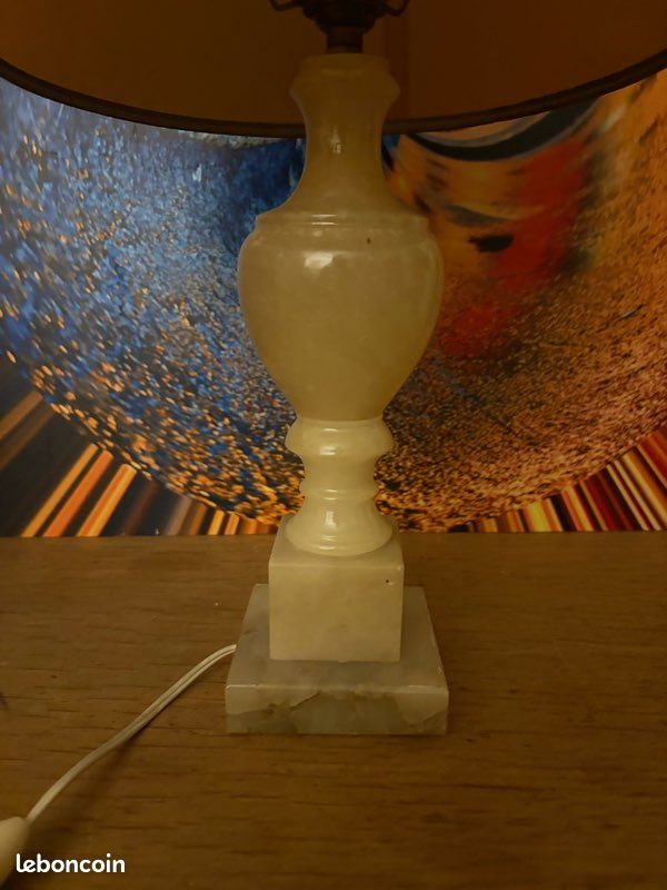 Lampe vintage en albâtre véritable – abat-jour floral peint (image 2)