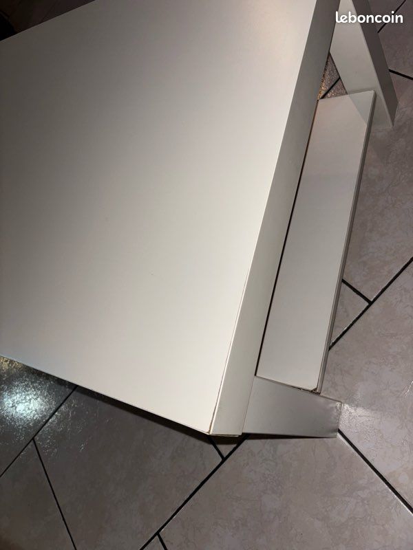 Table basse blanche (image 9)