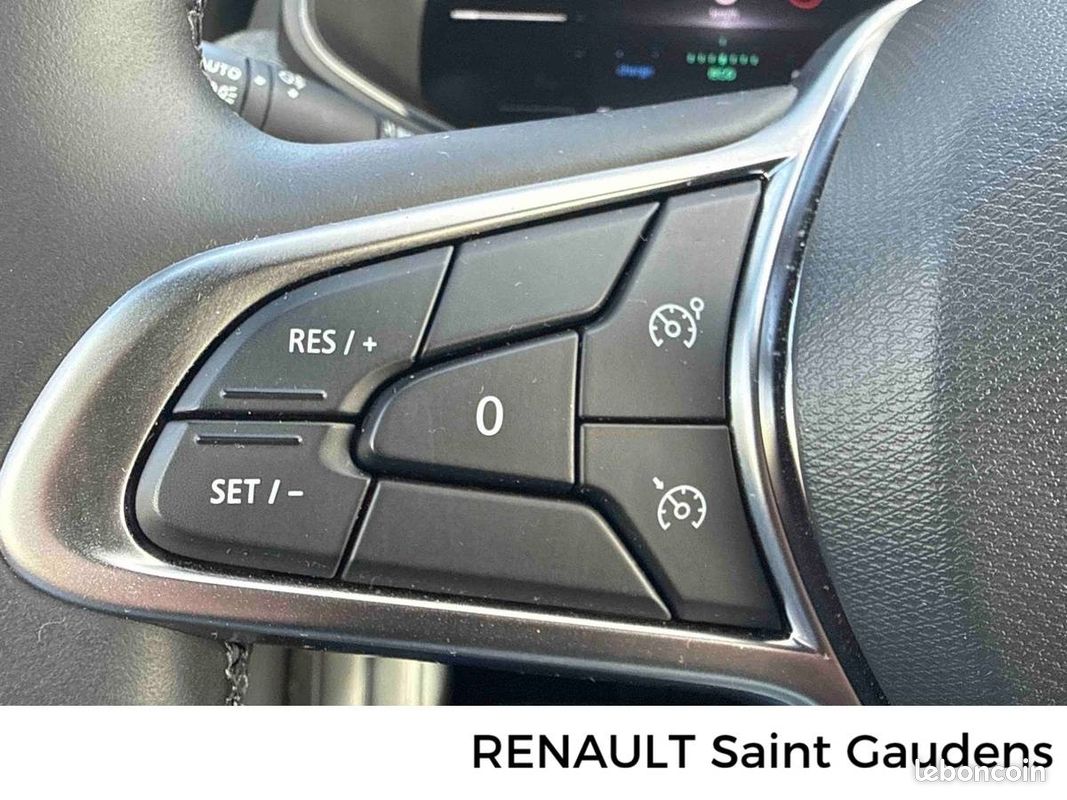 RENAULT Clio E-Tech full hybrid 145 ch GSR2 Techno (image 16)