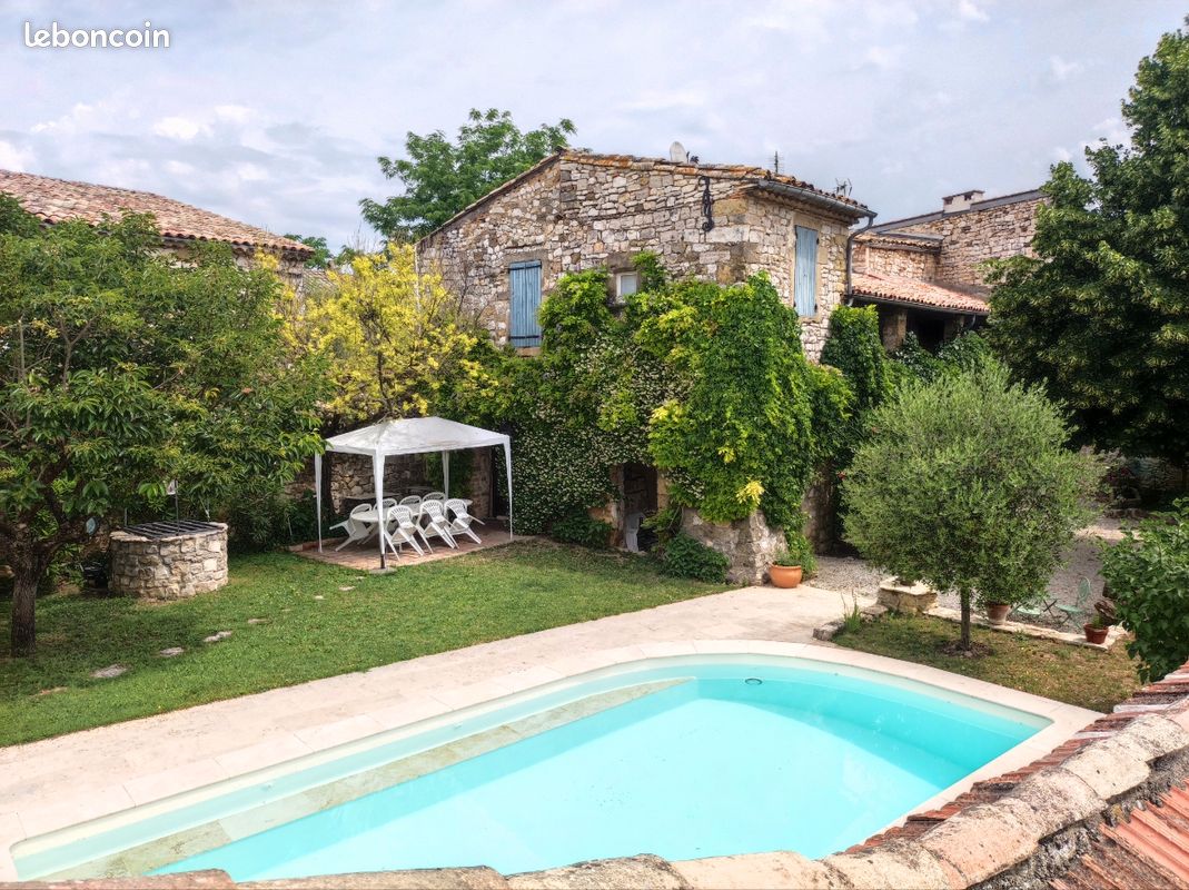 Maison 7 pièces 200 m² · à Saint-Mamert-du-Gard · 200 m² · 458 000 €