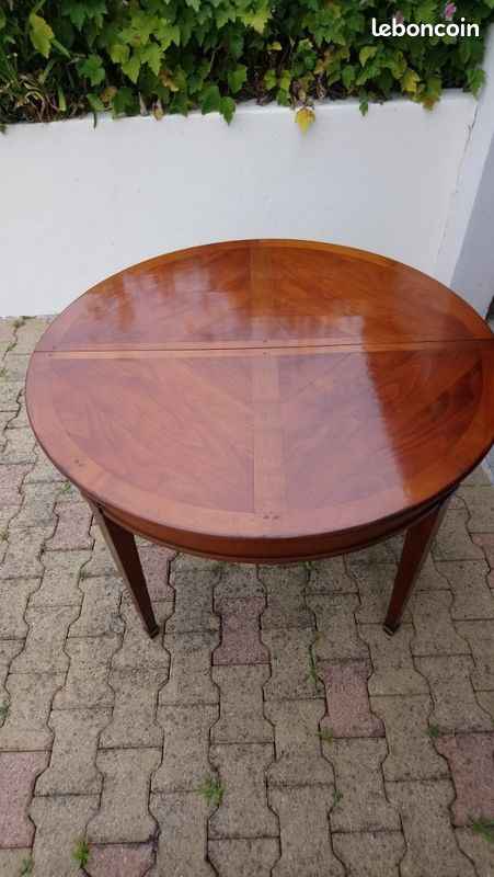 Table de salon en merisier (image 1)