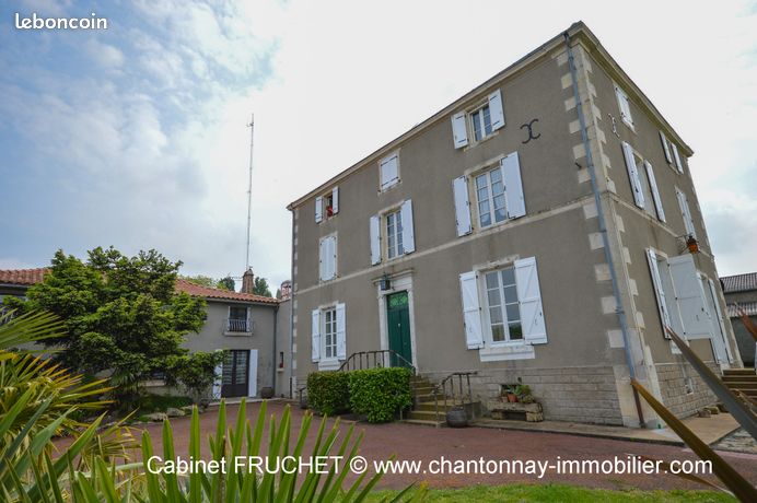 Maison 13 pièces 420 m²