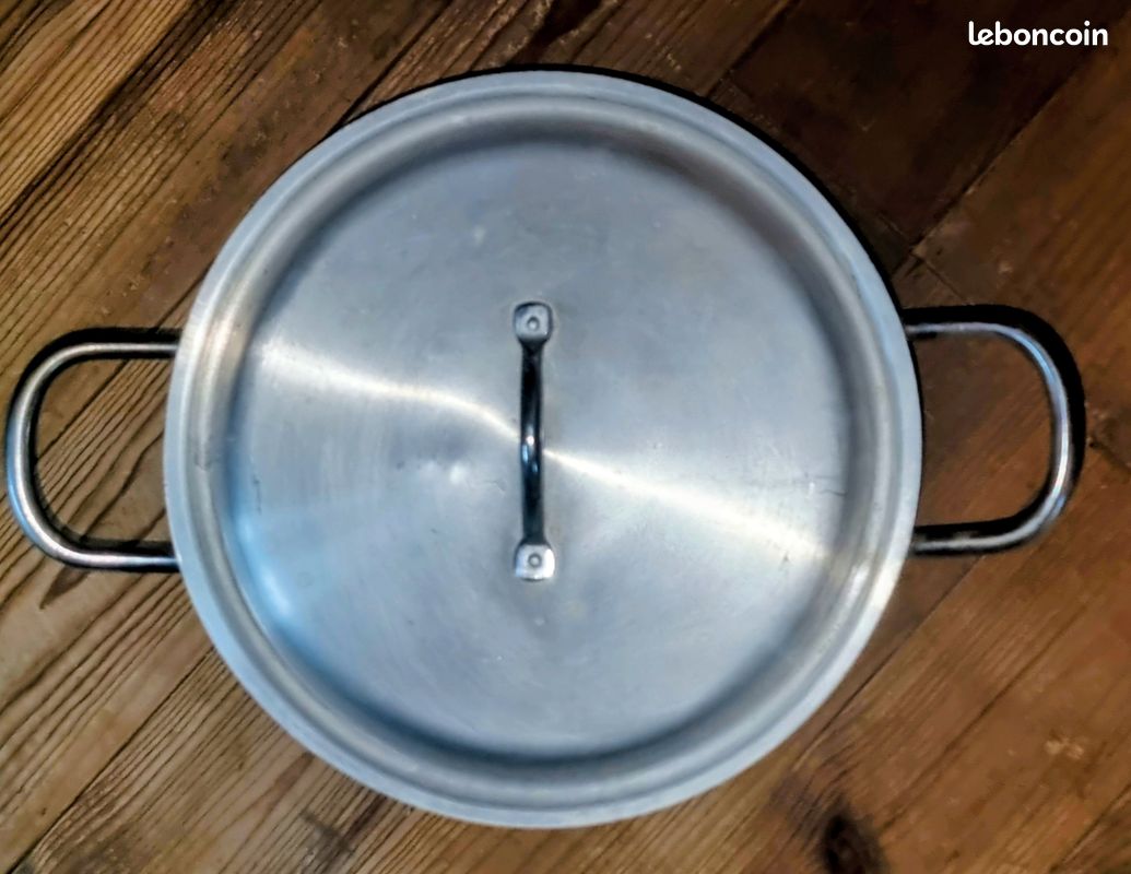 Marmite / Faitout professionnel en aluminium avec couvercle (image 1)