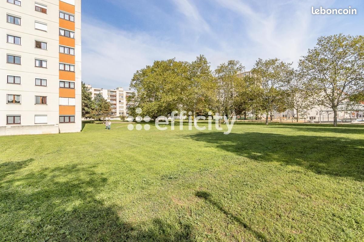 Appartement 5 pièces 94 m² · à Corbas · 94 m² · 229 000 €