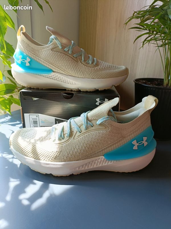 Basket under armour femme shift w femme taille 38 Chaussures