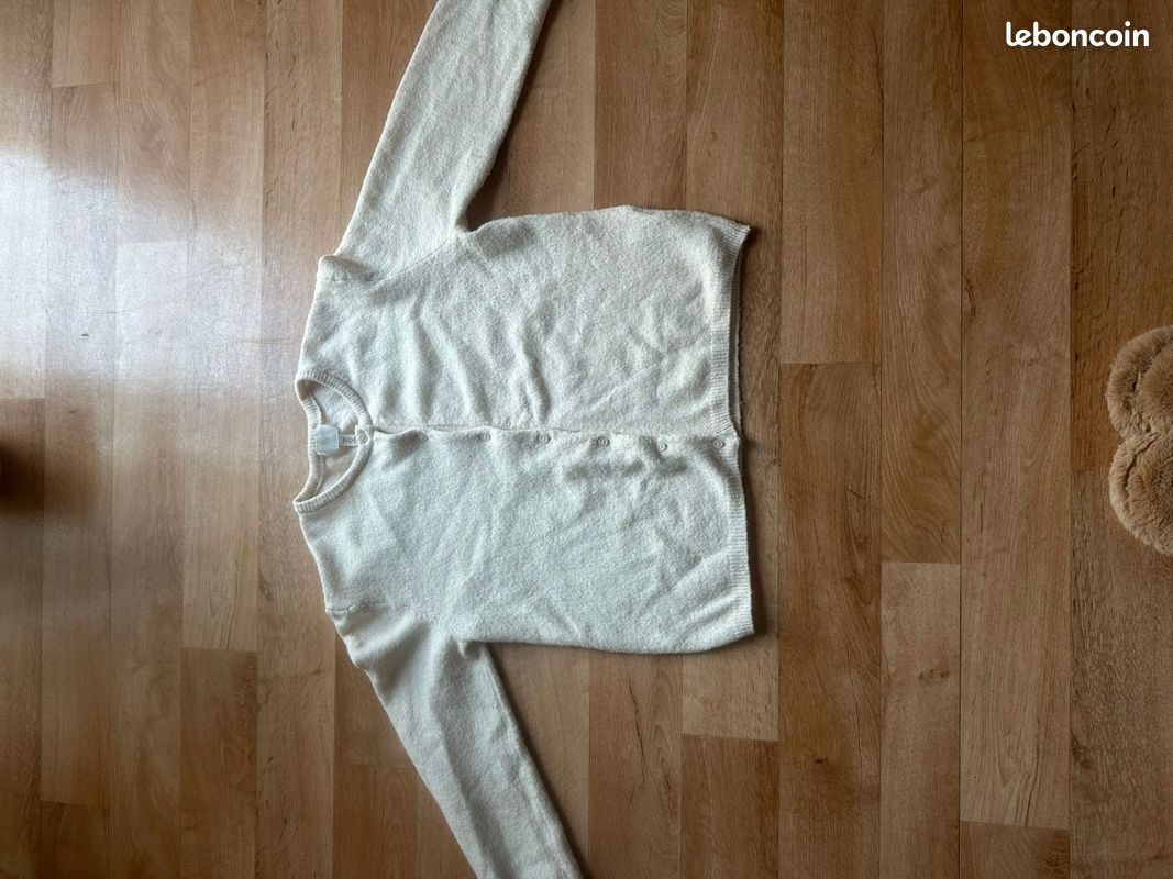 Vide dressing feminin (image 2)