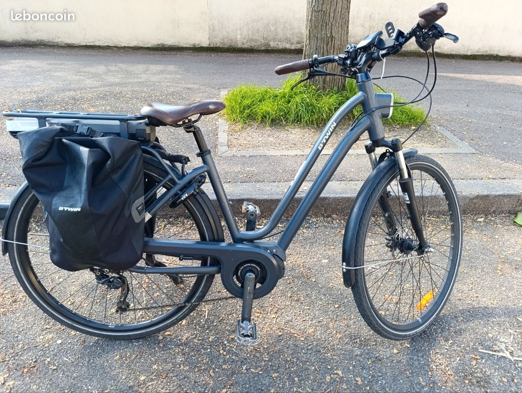 Vélo électrique Femme Decathlon Elops 940 E LF - Noir - 26 Pouces - Excellent état