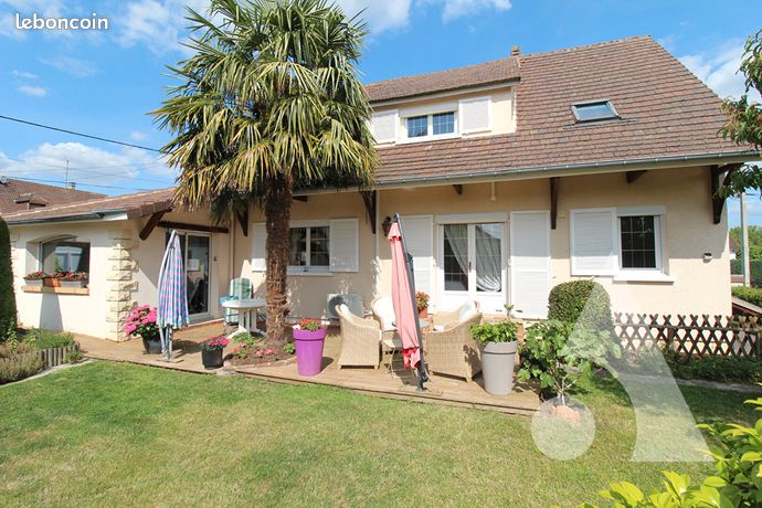 Maison 8 pièces 167 m²