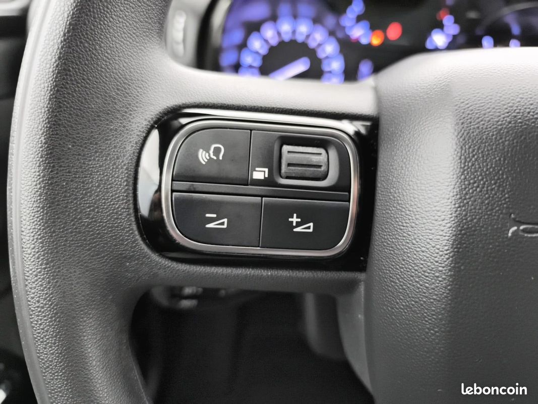 CITROEN C3 PureTech 110 S&S EAT6 Shine (image 23)