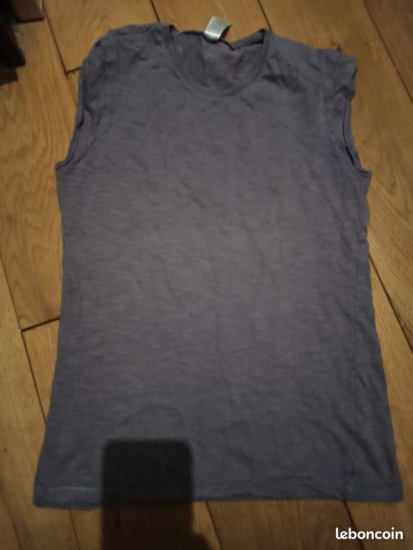 T-shirt femme sans manche (image 1)