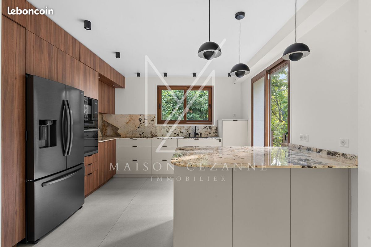 Maison 8 pièces 180 m² · à Médan · 180 m² · 795 000 €