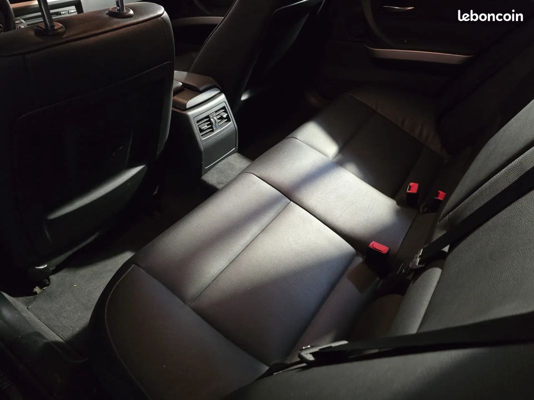 BMW SERIE 3 325i E91 3.0 PACK LUXE - BVA - SIEGES EN CUIR CHAUFFANT - ENTRETIEN A JOUR (image 22)