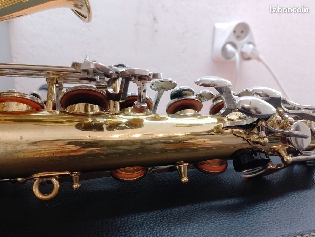 Saxophone alto Yamaha F-32(logo purple) (image 9)