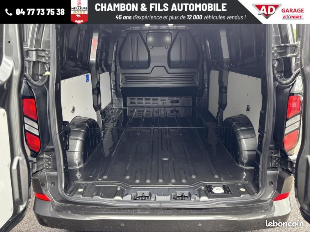 Ford Transit Custom FOURGON 320 L2H1 2.0 ECOBLUE 170 CH BVA8 LIMITED Prix: 35825 HT (image 25)
