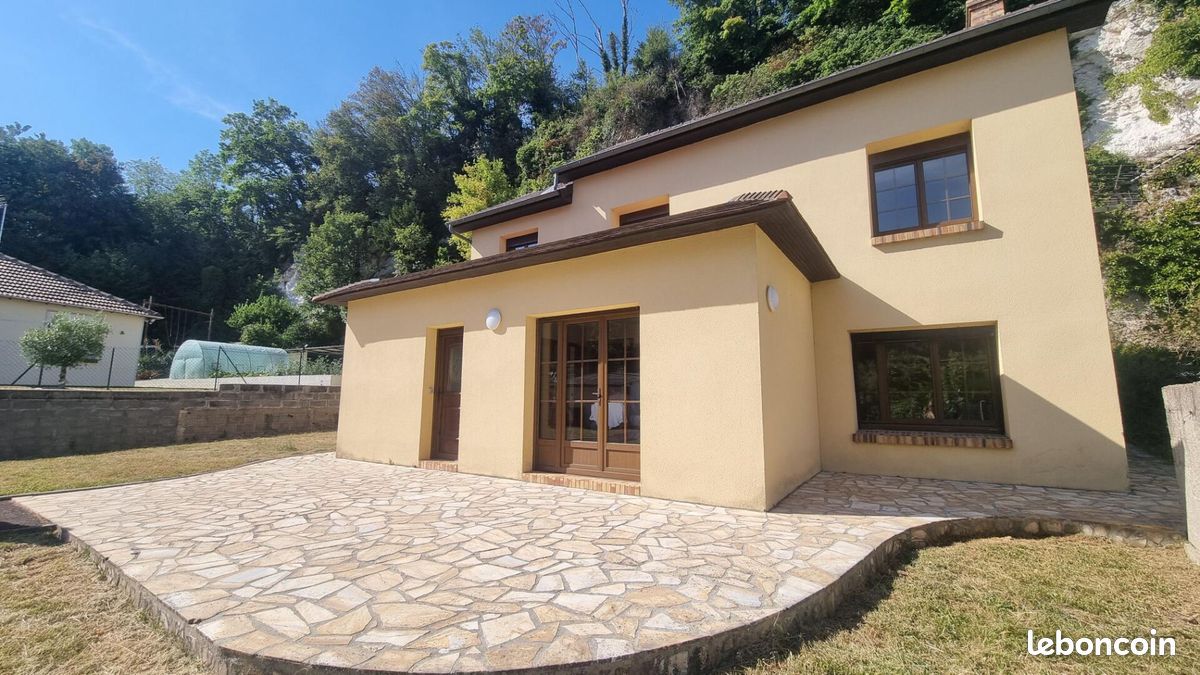 Maison 5 pièces 99 m² · à Val-de-la-Haye · 99 m² · 220 500 €