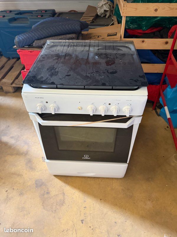 Cuisinière (image 1)