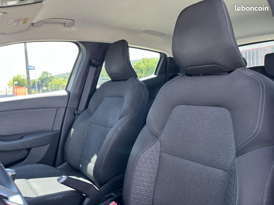 RENAULT CLIO V (5) Equilibre (CARPLAY SANS FIL) 1.0 Tce - 90 BERLINE PHASE 1 (image 9)