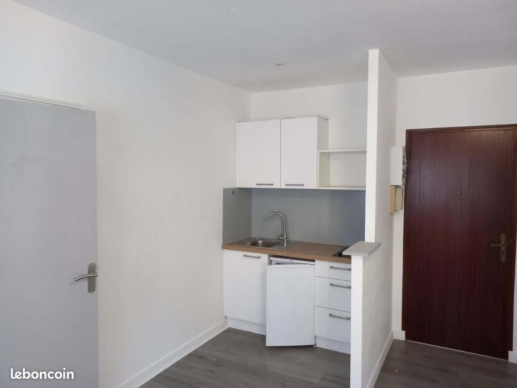 Appartement a louer laval - 1 pièce(s) - 26 m2 - Surfyn