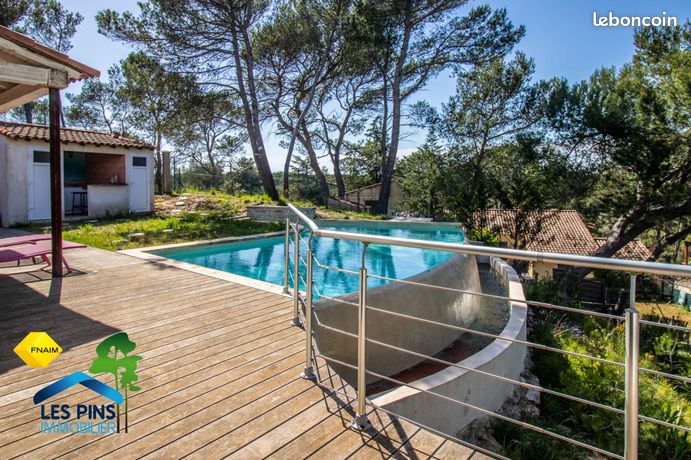 Propriété 7 pièces 305 m²