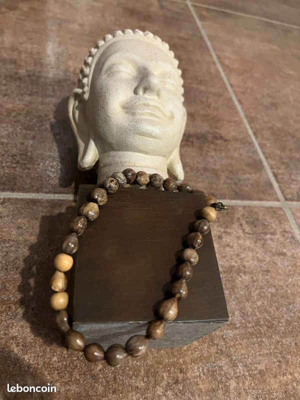 Lot de bracelets imitation bois (image 1)