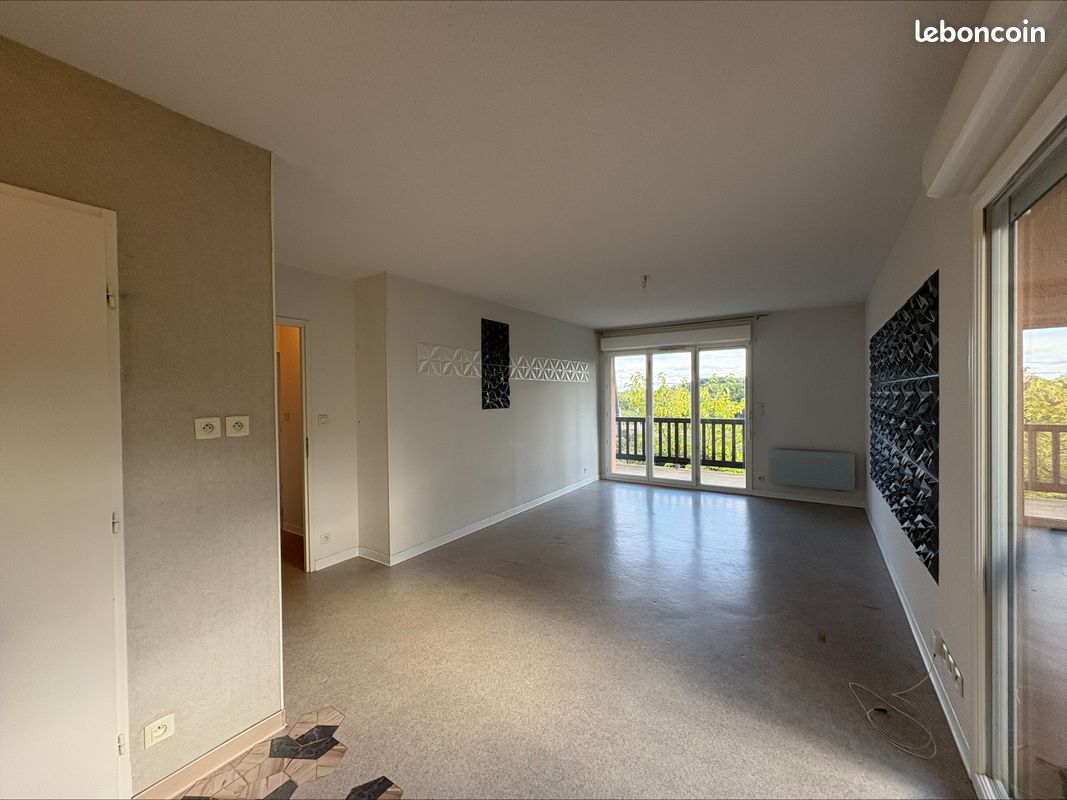 Appartement 3 pièces 63 m² · à Escassefort · 63 m² · 550 €/mois