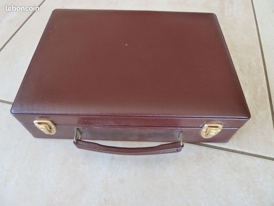 Mallette trousse de voyage (image 1)