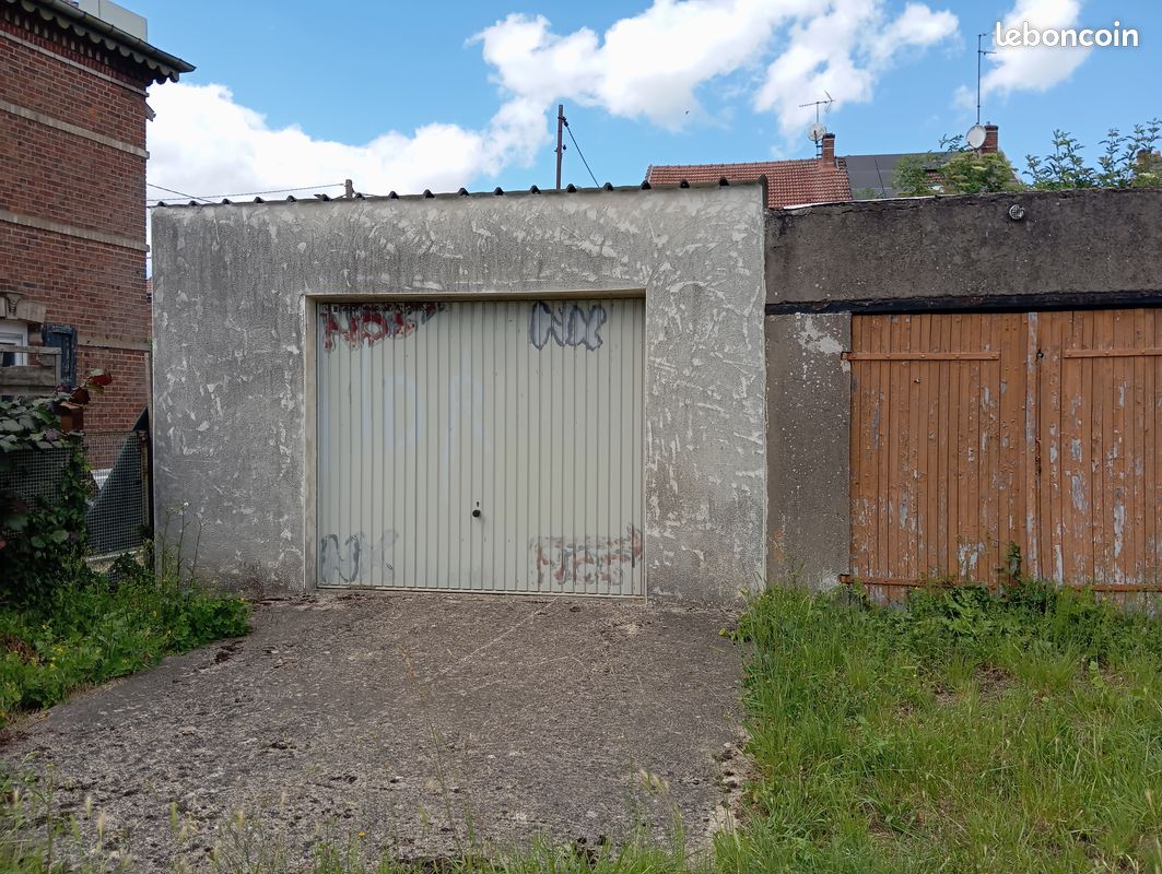 Garage · à Joudreville · 15 000 €