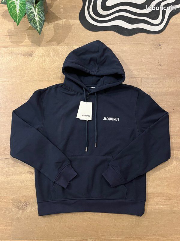 Pull Jacquemus bleu marine à capuche, hoodie luxe unisexe Vêtements