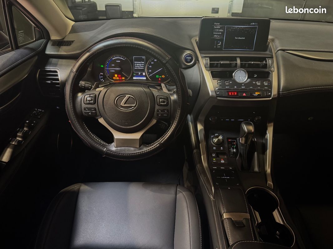 LEXUS NX MY21 300h 2WD Design Hybride (60 500 km - État irréprochable) (image 15)