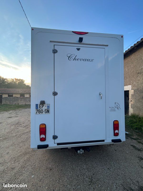 Camion chevaux (image 3)