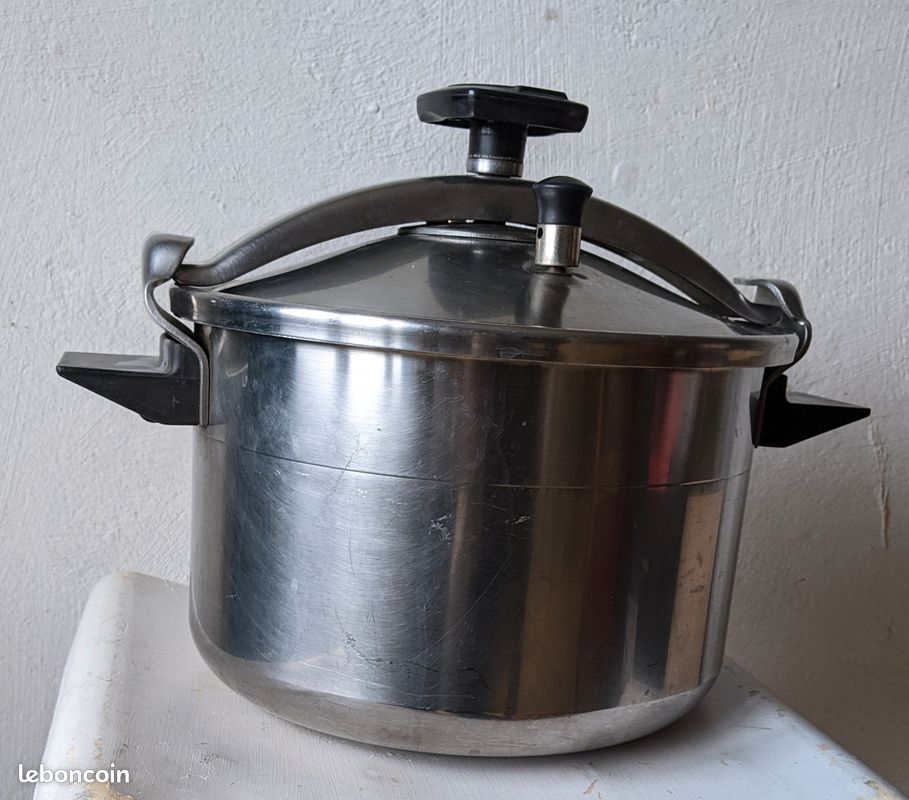 Cocotte Minute SEB 10 Litres sur