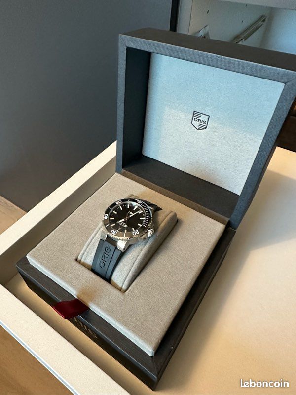 Montre oris aquis date 39,5 - Garantie (image 1)