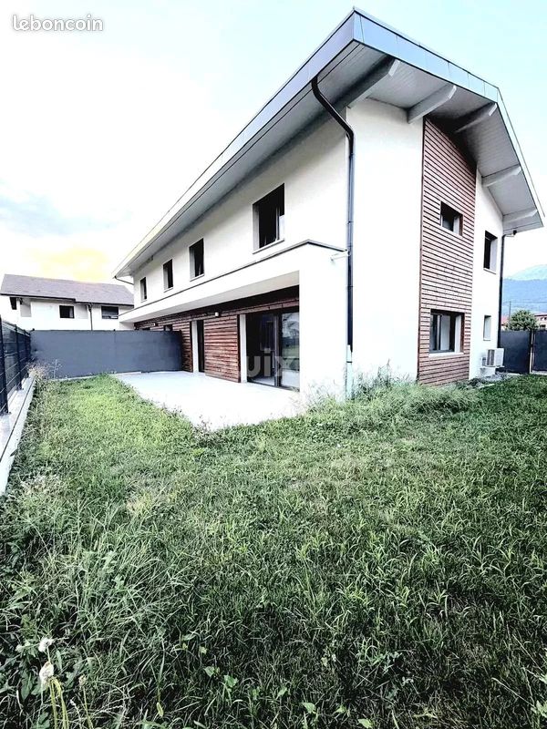 Maison 5 pièces 118 m² · à Scionzier · 118 m² · 380 000 €