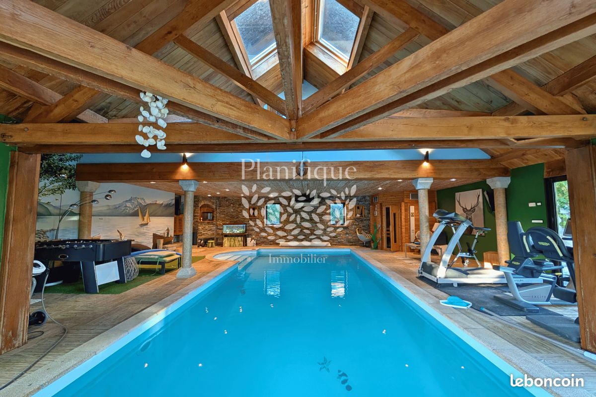Villa 10 pièces 469 m² (image 10)