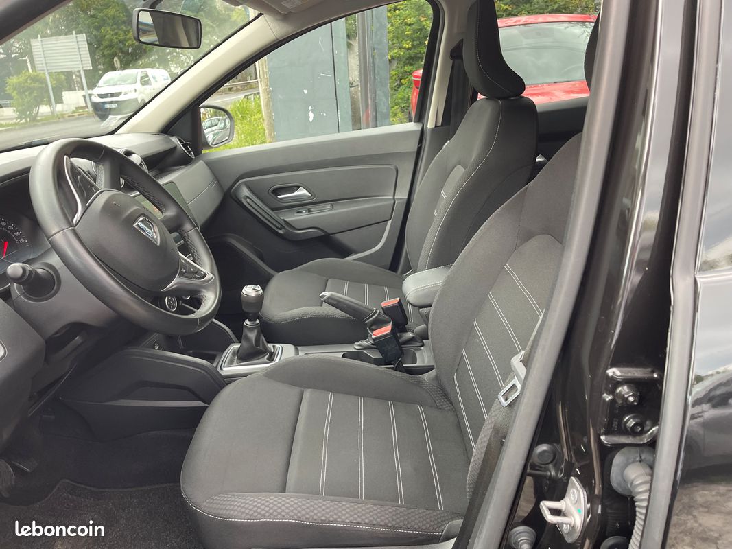 Dacia duster 1.5 blue ci 115 cv (image 4)