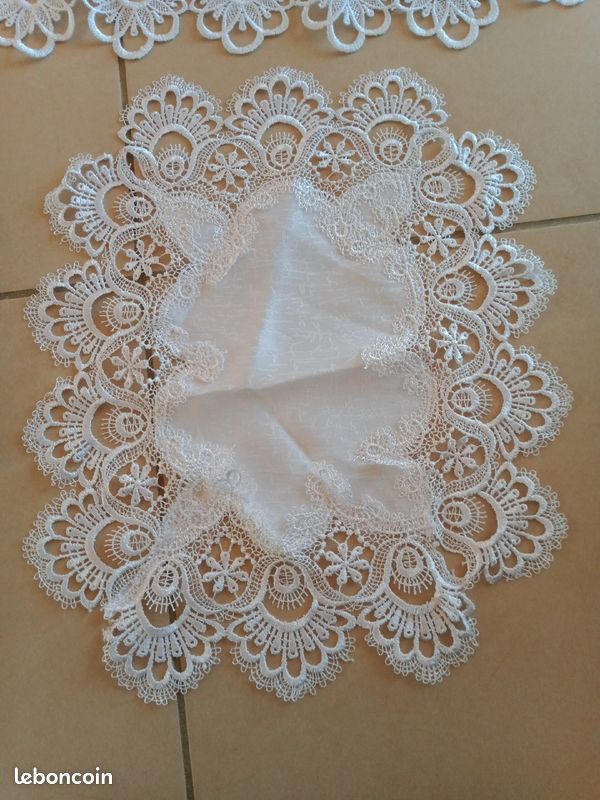 3 napperons (image 2)