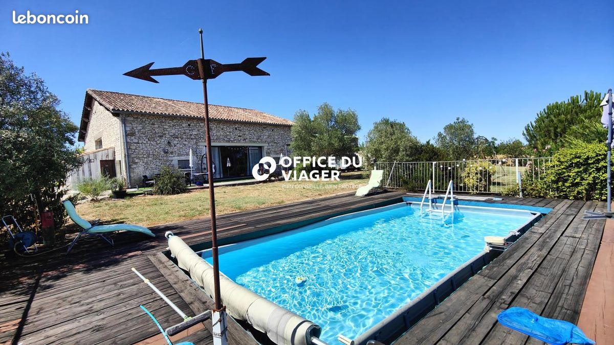 Maison 5 pièces 338 m² · à Fonroque · 338 m² · 118 000 €