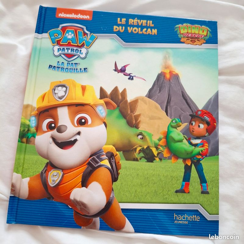 Livre Nickelodeon Hachette Jeunesse Paw Patrol La Pat Patrouille Le réveil du volcan (image 2)