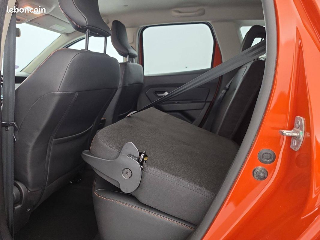 DACIA Duster TCe 150 4x2 EDC Extreme (image 29)