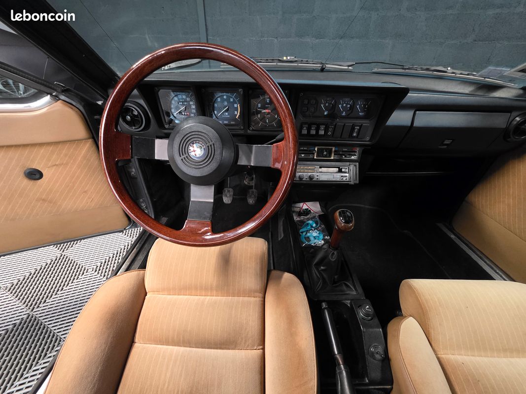 ALFA ROMEO GTV 2.0l 130ch (image 10)