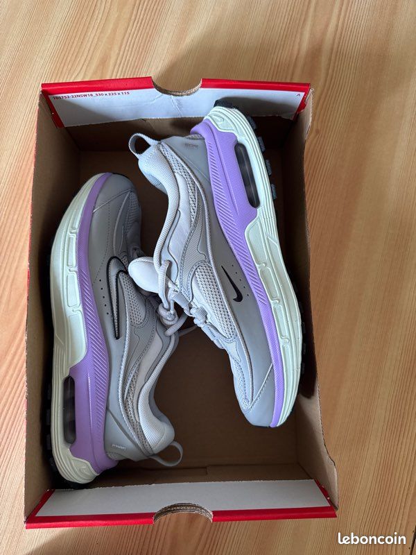 Nike Air Max Bliss femme – Photon Dust/Metallic Silver – T.39 (image 1)