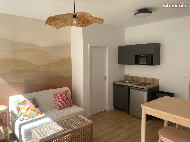 Appartement 1 pièce 18 m² · à Saint-Étienne · 18 m² · 430 €/mois