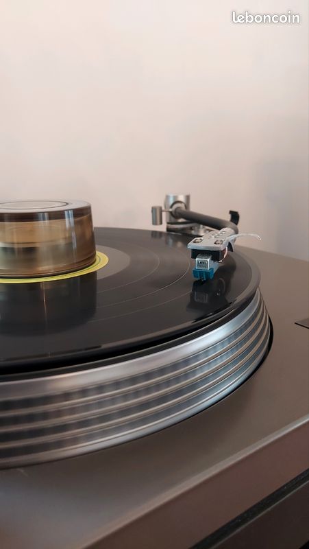 Révisée ✅️- Platine vinyle Sony PS-6750 de 1975 – Haut de gamme vintage – Bras en carbone (image 5)