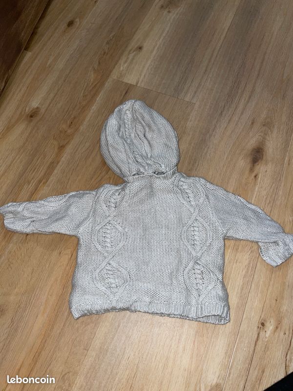 Gilet gris taille 6 ans (image 2)
