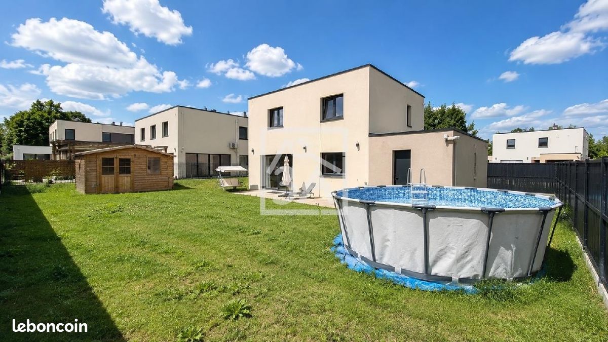 Maison 5 pièces 138 m² · à Longuenesse · 138 m² · 397 100 €