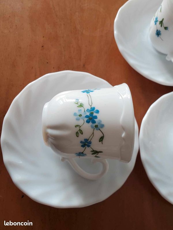 Ensemble de 4 tasses à café et soucoupes, VERONICA MYOSOTIS, vintage (image 3)