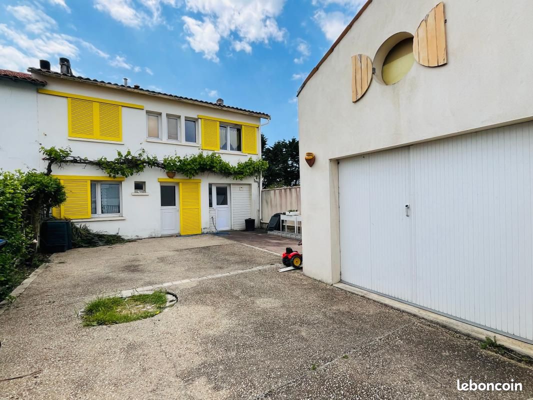 Maison 5 pièces 130 m² · à Angoulins · 130 m² · 450 000 €