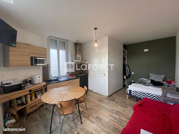 Studio 1 pièce 20 m²