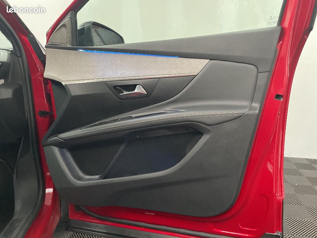 Peugeot 3008 PURETECH 130CH S&S EAT8 GT PACK (image 20)